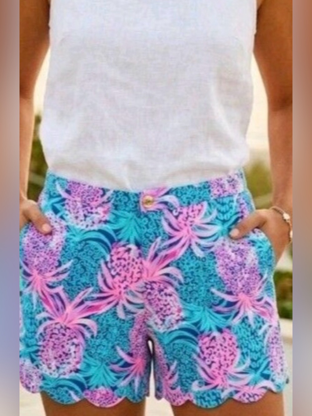 Lilly Pulitzer Tropical Pineapple Scalloped Hem Shorts - Pink & Teal size 12